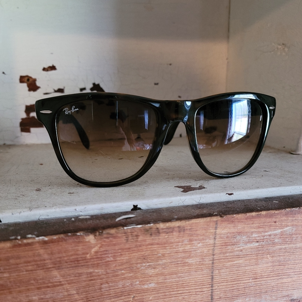 Ray Ban Folding Wayfarer Sunglasses